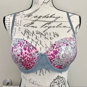 ✨NWOT VS VERSATILE GEM STRAP BRA✨